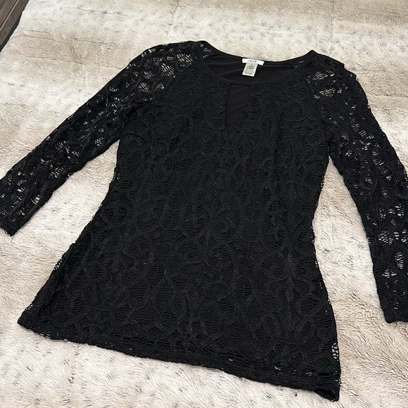 CACHE LACE TOP - Picture 3 of 5